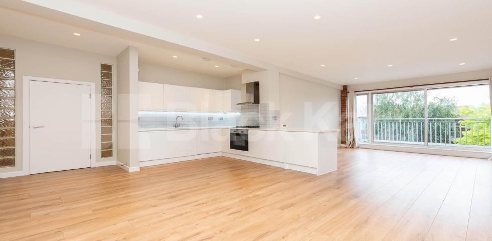 			NEWLY RENOVATED 2 BED, 2 Bedroom, 1 bath, 1 reception Apartment			 GROVE HOUSE-TUDOR ROAD, HACKNEY-BETHNAL GREEN-LONDON FIELDS
